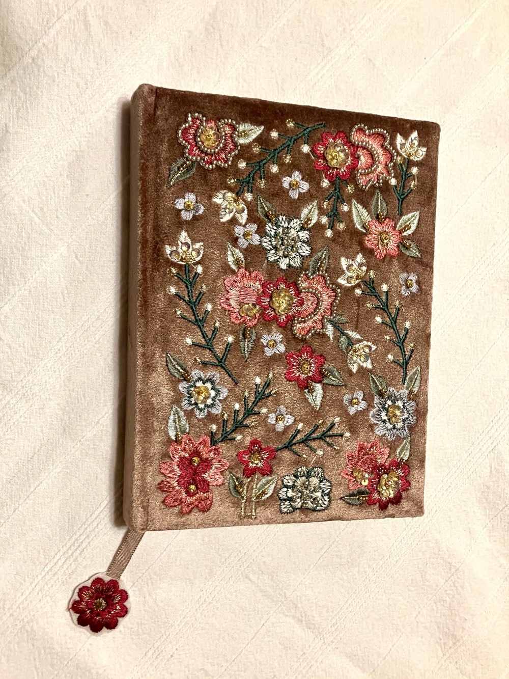 NWT Shaila Anant Handcrafted Velvet Beaded Floral Lined Journal Notebook